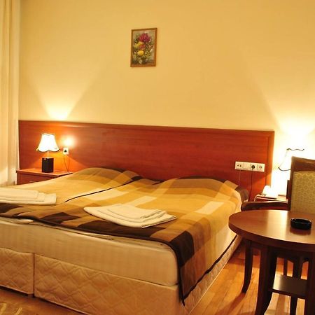Hotel Arpa Yeghegnadzor Exteriér fotografie